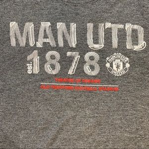 MANCHESTER UTD 1878 Tee Theater Of Dreams XL Boys